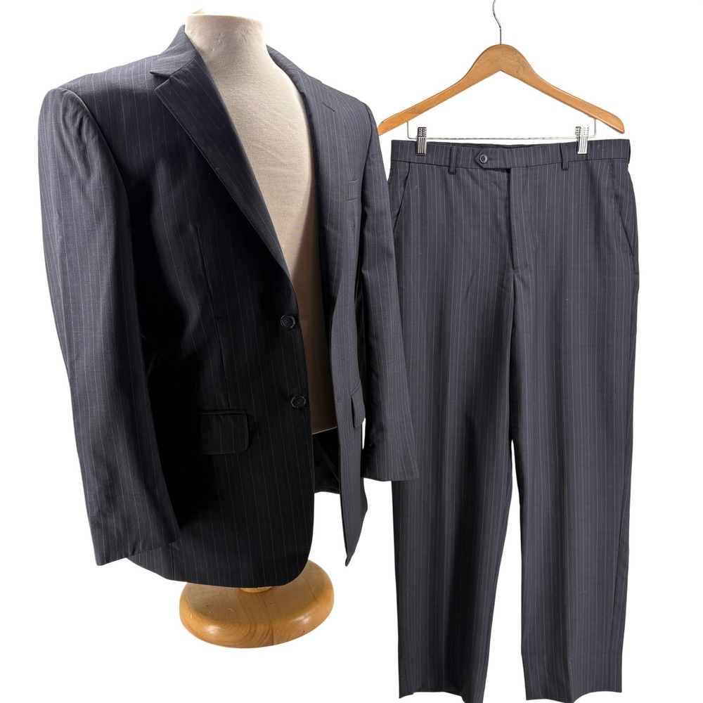 Jos. A. Bank Mens Pinstripe 3-Button Suit Jacket and Pants Set Charcoal Gray
